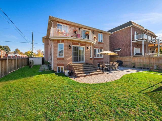 72 Westbourne Ave, House detached with 4 bedrooms, 5 bathrooms and 6 parking in Toronto ON | Image 33