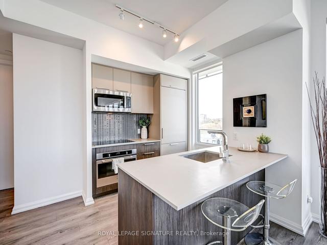 601 - 4208 Dundas St W, Condo with 3 bedrooms, 3 bathrooms and 1 parking in Toronto ON | Image 39