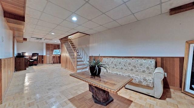 9 Steeves Crt, House detached with 3 bedrooms, 2 bathrooms and 3 parking in Vaughan ON | Image 21