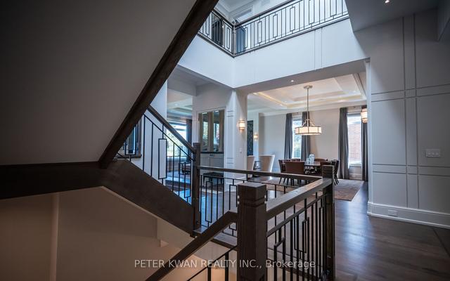 27 Whittaker Cres, House detached with 5 bedrooms, 8 bathrooms and 6 parking in Toronto ON | Image 5