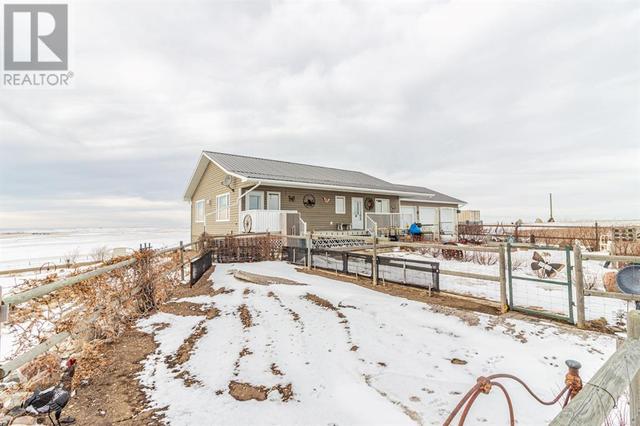 16021 Range Road 23, House detached with 4 bedrooms, 3 bathrooms and 3 parking in Cypress County AB | Card Image