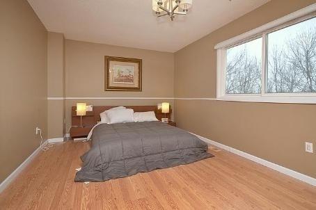 86 Lakecrest Tr, House detached with 3 bedrooms, 2 bathrooms and 10 parking in Brampton ON | Image 12