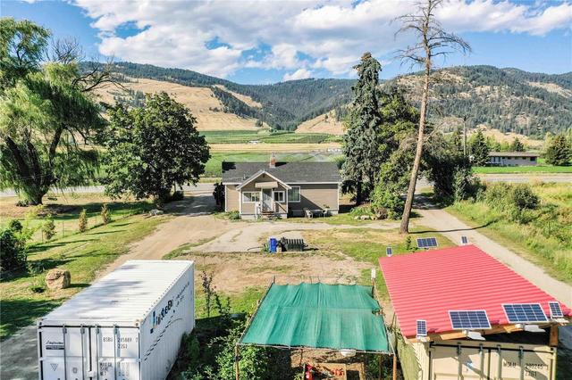 7206 6 Highway, House detached with 1 bedrooms, 2 bathrooms and null parking in Coldstream BC | Image 7