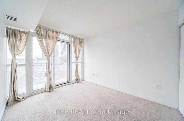2001 - 15 Iceboat Terr, Condo with 1 bedrooms, 1 bathrooms and 0 parking in Toronto ON | Image 6