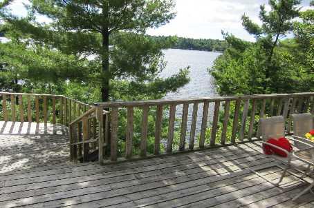 831 Go Home Lake Rd, House detached with 3 bedrooms, 2 bathrooms and 10 parking in Georgian Bay ON | Image 3