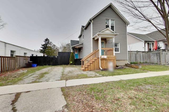 279 Mitton St, House detached with 2 bedrooms, 2 bathrooms and 2 parking in Sarnia ON | Image 1