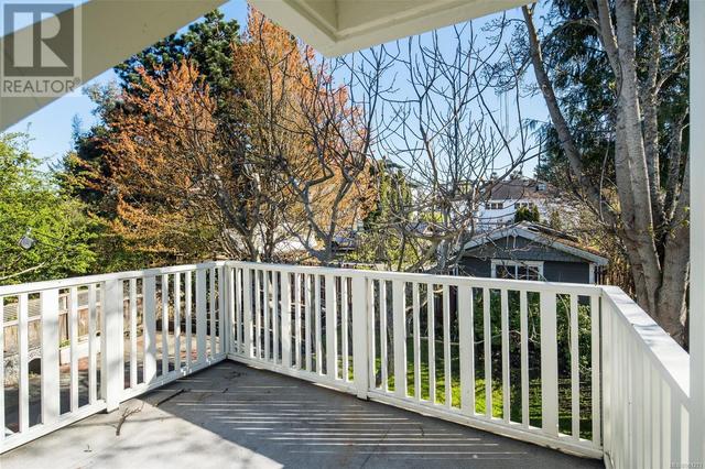 1115/1117 Chapman St, House detached with 5 bedrooms, 4 bathrooms and 4 parking in Victoria BC | Image 66