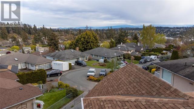 1265 Tall Tree Pl, House detached with 4 bedrooms, 4 bathrooms and 5 parking in Saanich BC | Image 43