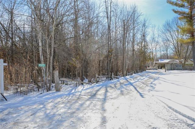 7571 Cornell Trail, House detached with 3 bedrooms, 2 bathrooms and null parking in Lambton Shores ON | Image 38