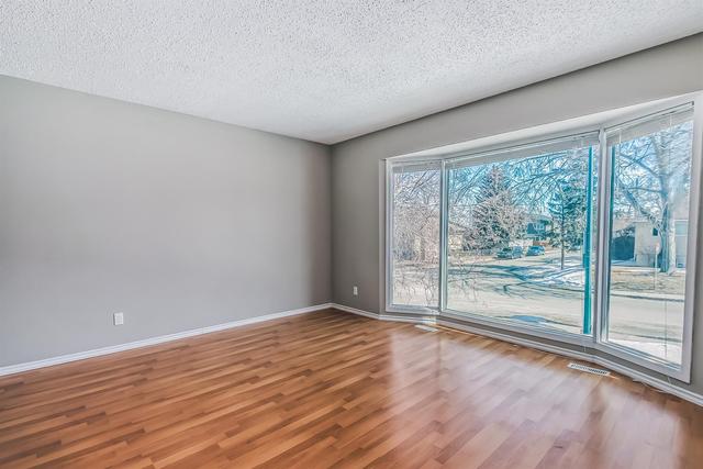 1601a 42 Street Sw, House detached with 4 bedrooms, 2 bathrooms and null parking in Calgary AB | Image 13