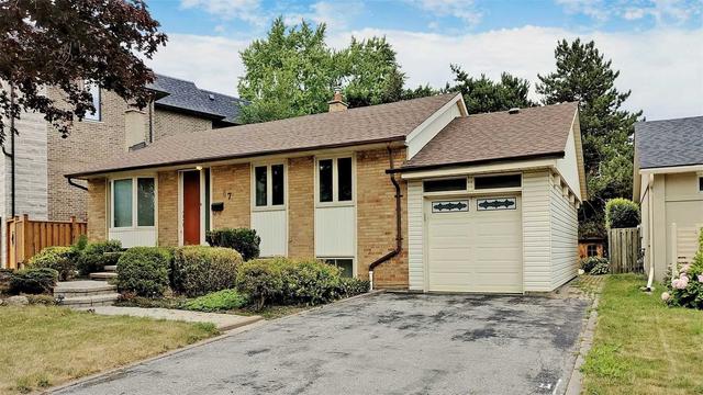 47 Southwell Dr, House detached with 2 bedrooms, 3 bathrooms and 5 parking in Toronto ON | Image 23