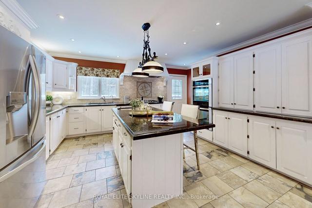 4636 Cherry St, House detached with 4 bedrooms, 6 bathrooms and 20 parking in Whitchurch Stouffville ON | Image 3
