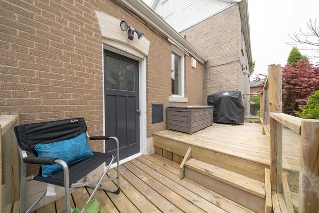 82 Natal Ave, House detached with 5 bedrooms, 3 bathrooms and 11 parking in Toronto ON | Image 5