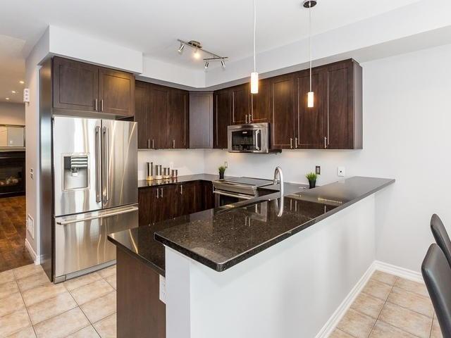 42 Soccavo Cres, Townhouse with 3 bedrooms, 4 bathrooms and 1 parking in Brampton ON | Image 11