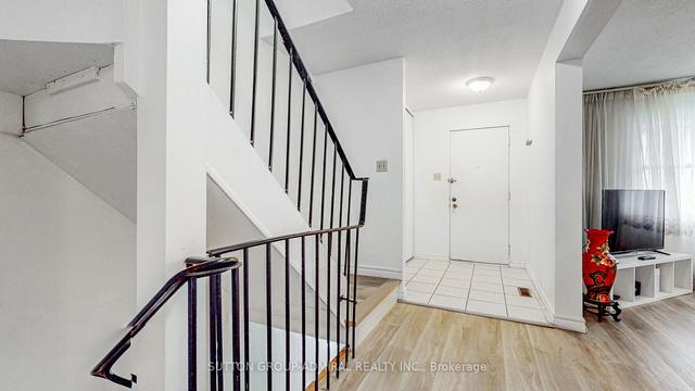 74 - 25 Brimwood Blvd, Townhouse with 4 bedrooms, 2 bathrooms and 2 parking in Toronto ON | Image 5