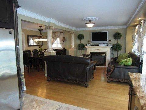 72 Fallstar Cres, House detached with 4 bedrooms, 4 bathrooms and 4 parking in Brampton ON | Image 7