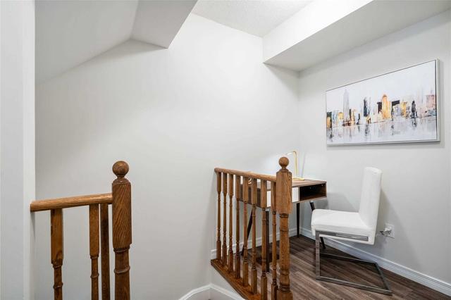 118 - 11 Ruttan St, Townhouse with 2 bedrooms, 2 bathrooms and 1 parking in Toronto ON | Image 8