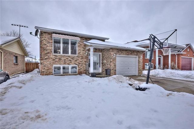 6093 Andrea Drive, House detached with 3 bedrooms, 2 bathrooms and null parking in Niagara Falls ON | Image 1