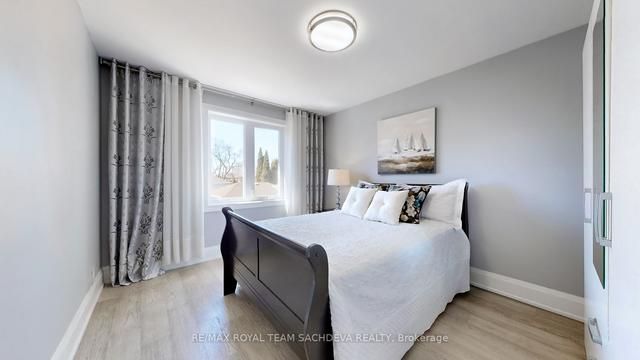 90a Bicknell Ave, House detached with 3 bedrooms, 4 bathrooms and 4 parking in Toronto ON | Image 14