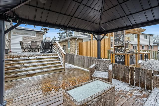 29 Harland Cres, House detached with 3 bedrooms, 2 bathrooms and 4 parking in Ajax ON | Image 25