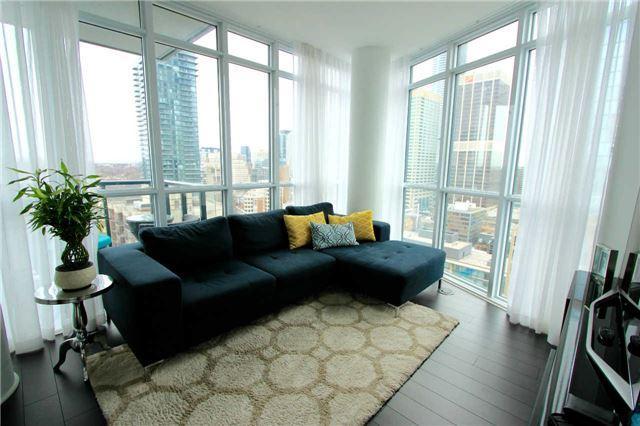 1807 - 32 Davenport Rd, Condo with 2 bedrooms, 2 bathrooms and 1 parking in Toronto ON | Image 10