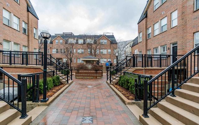 126 - 760 Lawrence Ave W, Townhouse with 2 bedrooms, 2 bathrooms and 1 parking in Toronto ON | Image 2