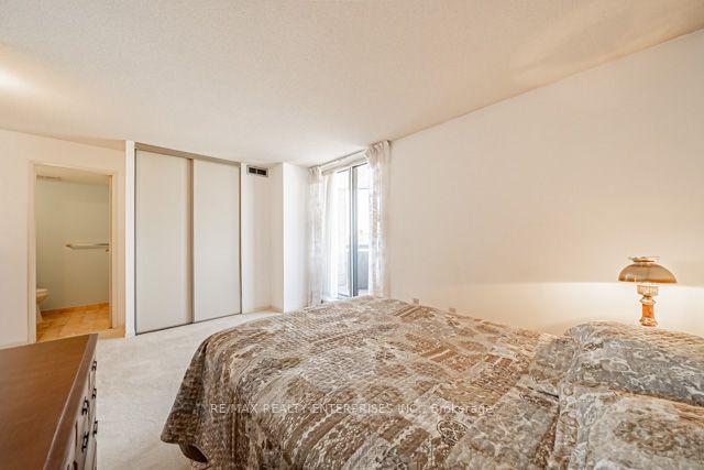 911 - 3845 Lake Shore Blvd, Condo with 3 bedrooms, 2 bathrooms and 2 parking in Toronto ON | Image 7