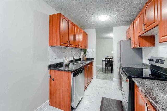 203 - 21 Knightsbridge Rd, Condo with 2 bedrooms, 1 bathrooms and 1 parking in Brampton ON | Image 6