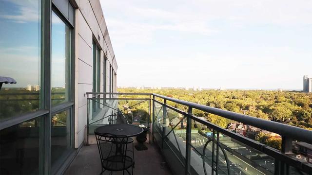 ph 1201 - 25 Scrivener Sq, Condo with 3 bedrooms, 4 bathrooms and 3 parking in Toronto ON | Image 3