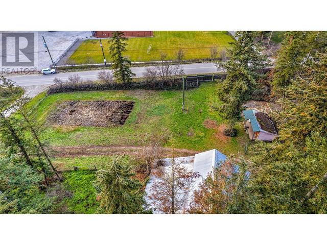 11 Gardom Lake Road, House detached with 2 bedrooms, 2 bathrooms and null parking in North Okanagan F BC | Image 65