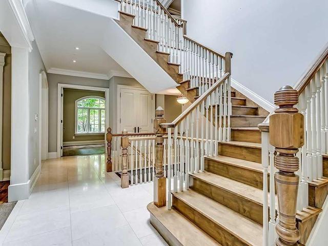 140 Waterstone Crt, House detached with 4 bedrooms, 7 bathrooms and 2 parking in Oakville ON | Image 17