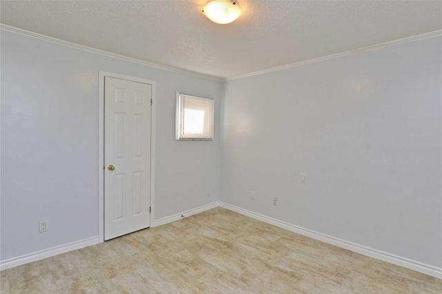 762 Albert St, House detached with 2 bedrooms, 1 bathrooms and 2 parking in Oshawa ON | Image 15