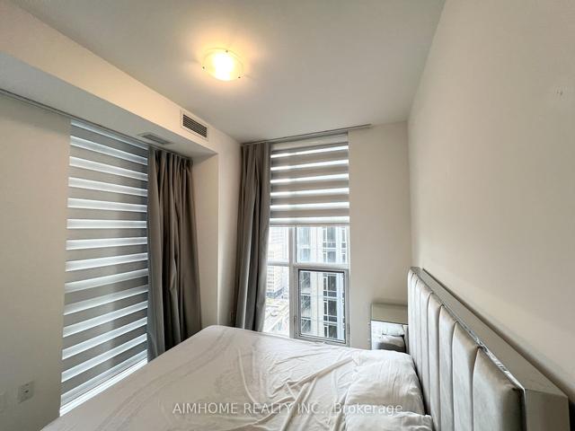 2002 - 1 Yorkville Ave, Condo with 2 bedrooms, 2 bathrooms and 0 parking in Toronto ON | Image 6