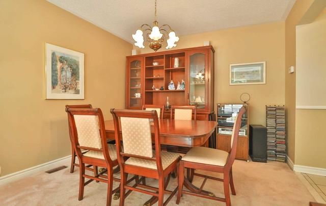 52 Heathcliffe Sq, Townhouse with 3 bedrooms, 3 bathrooms and 2 parking in Brampton ON | Image 28