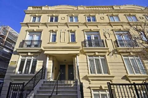 th 25 - 78 Carr St, Townhouse with 2 bedrooms, 2 bathrooms and 1 parking in Toronto ON | Image 1
