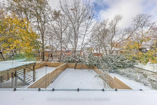 32 Gilgorm Rd, House detached with 4 bedrooms, 5 bathrooms and 3 parking in Toronto ON | Image 26