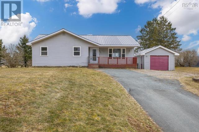 625 Crombe Road, House detached with 3 bedrooms, 1 bathrooms and null parking in East Hants NS | Image 1