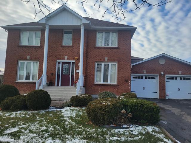 4 Claudia Ave, House detached with 4 bedrooms, 4 bathrooms and 7 parking in Vaughan ON | Image 1