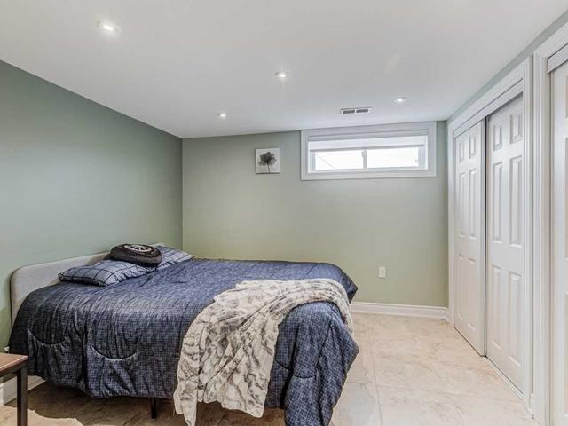 37 Sylla Ave, House detached with 3 bedrooms, 2 bathrooms and 8 parking in Toronto ON | Image 15