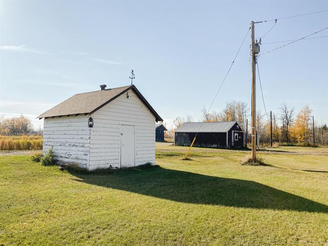 13165 794 Township, House detached with 3 bedrooms, 1 bathrooms and null parking in Saddle Hills County AB | Image 4