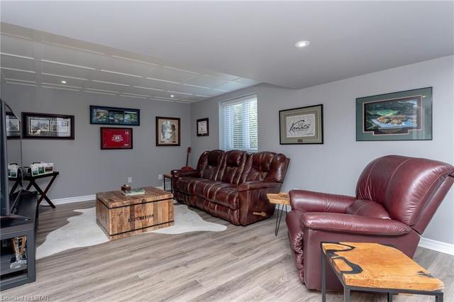 1584 Moe Norman Way, House attached with 3 bedrooms, 3 bathrooms and 4 parking in London ON | Image 14