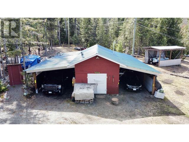 9303 S Mahood Lake Road, House detached with 5 bedrooms, 2 bathrooms and null parking in Cariboo H BC | Image 24