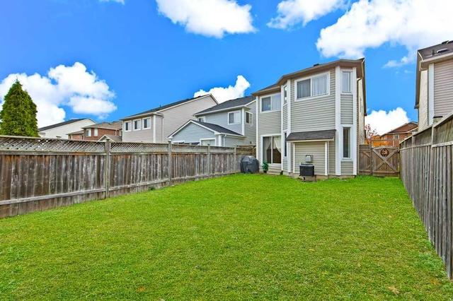 71 Howling Cres, House detached with 3 bedrooms, 3 bathrooms and 1 parking in Ajax ON | Image 17
