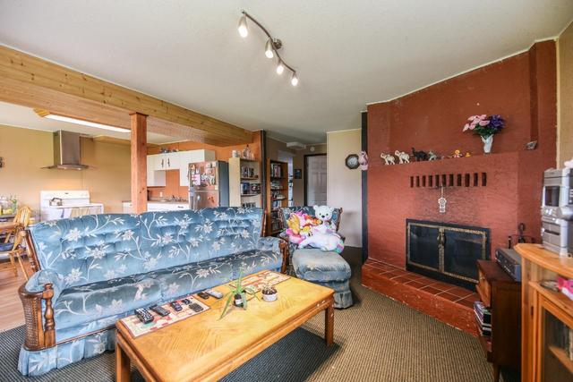 3603 37th Street, House detached with 2 bedrooms, 2 bathrooms and 4 parking in Okanagan Similkameen A BC | Image 63