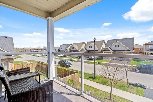 11 - 37 Oliver Lane, Townhouse with 3 bedrooms, 3 bathrooms and 2 parking in St. Catharines ON | Image 14