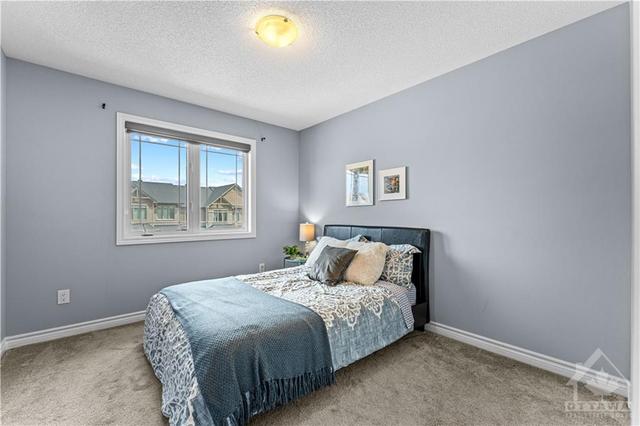 233 Gossamer Street, Townhouse with 3 bedrooms, 3 bathrooms and 3 parking in Ottawa ON | Image 20