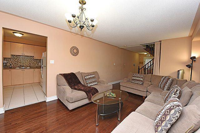 61 Luella Cres, House semidetached with 4 bedrooms, 3 bathrooms and 2 parking in Brampton ON | Image 5
