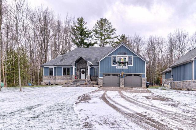 3496 Crescent Harbour Rd, House detached with 3 bedrooms, 5 bathrooms and 12 parking in Innisfil ON | Card Image