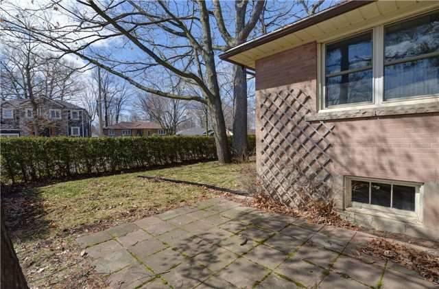 530 Pineland Ave, House detached with 3 bedrooms, 2 bathrooms and 4 parking in Oakville ON | Image 7
