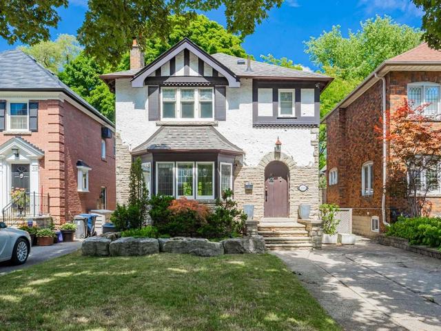 110 Wembley Rd, House detached with 3 bedrooms, 3 bathrooms and 2 parking in Toronto ON | Card Image